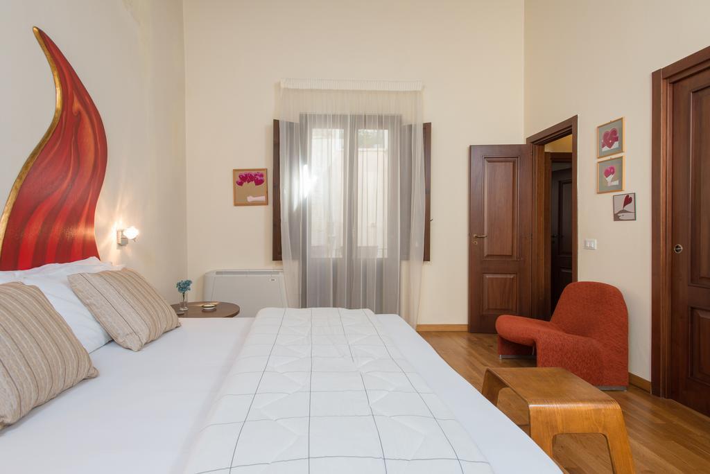 Suite Palace Castromediano Lecce Bagian luar foto