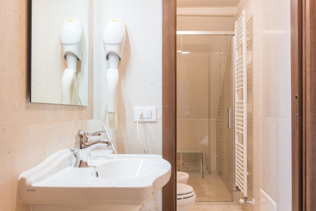 Suite Palace Castromediano Lecce Bagian luar foto