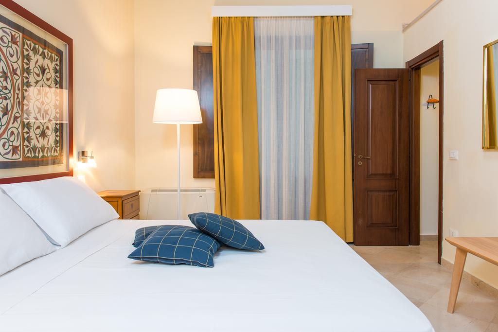 Suite Palace Castromediano Lecce Bagian luar foto