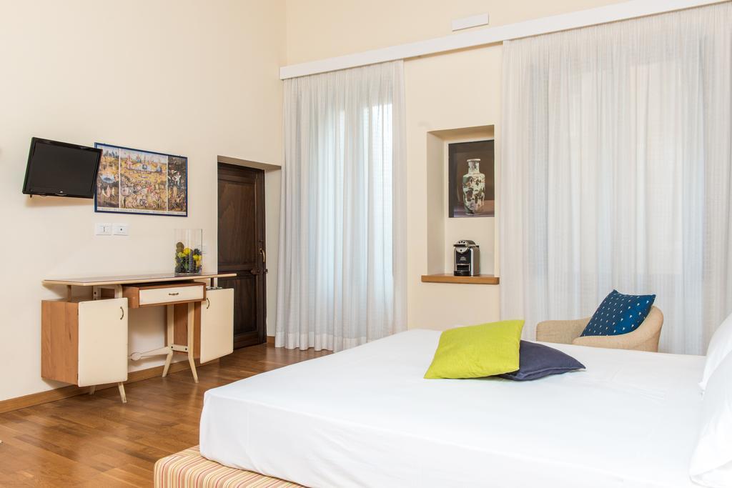 Suite Palace Castromediano Lecce Bagian luar foto