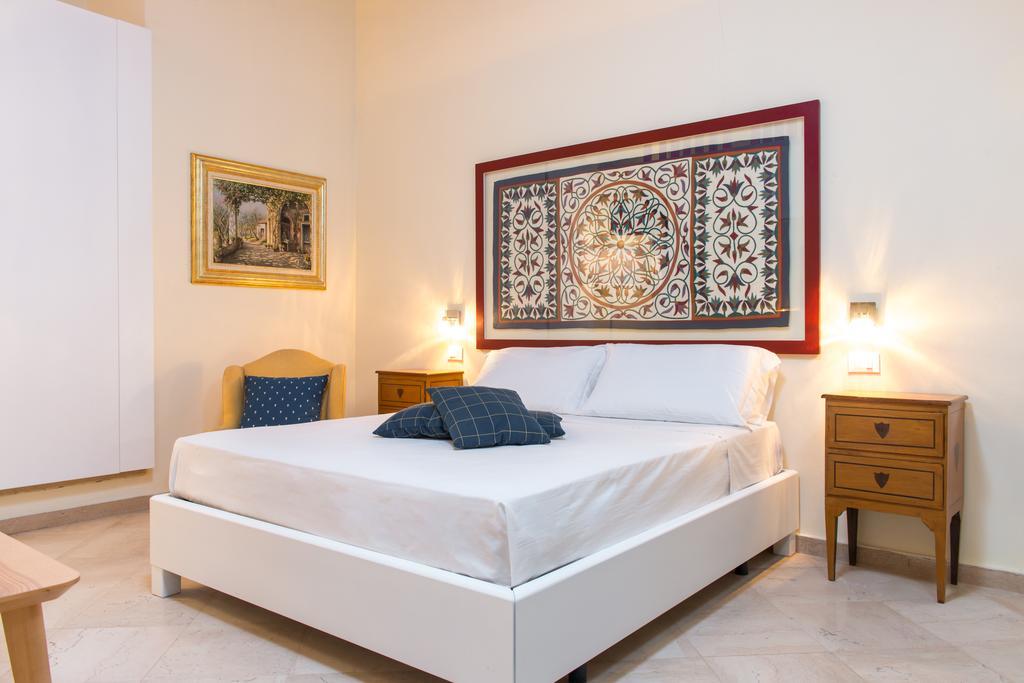 Suite Palace Castromediano Lecce Bagian luar foto