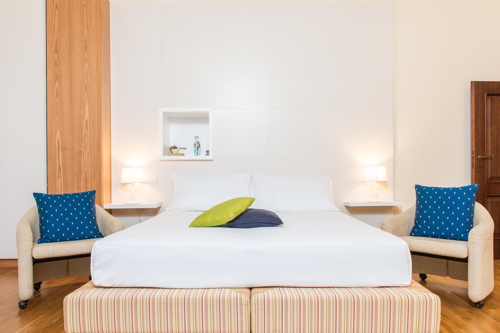 Suite Palace Castromediano Lecce Bagian luar foto
